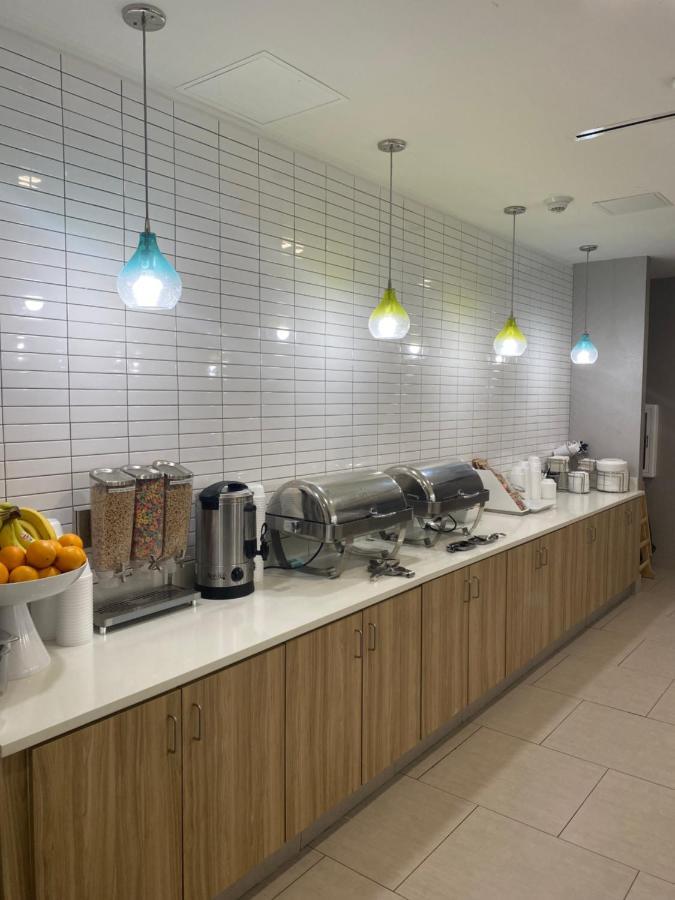 La Quinta Inn & Suites By Wyndham Лейк Сити Екстериор снимка
