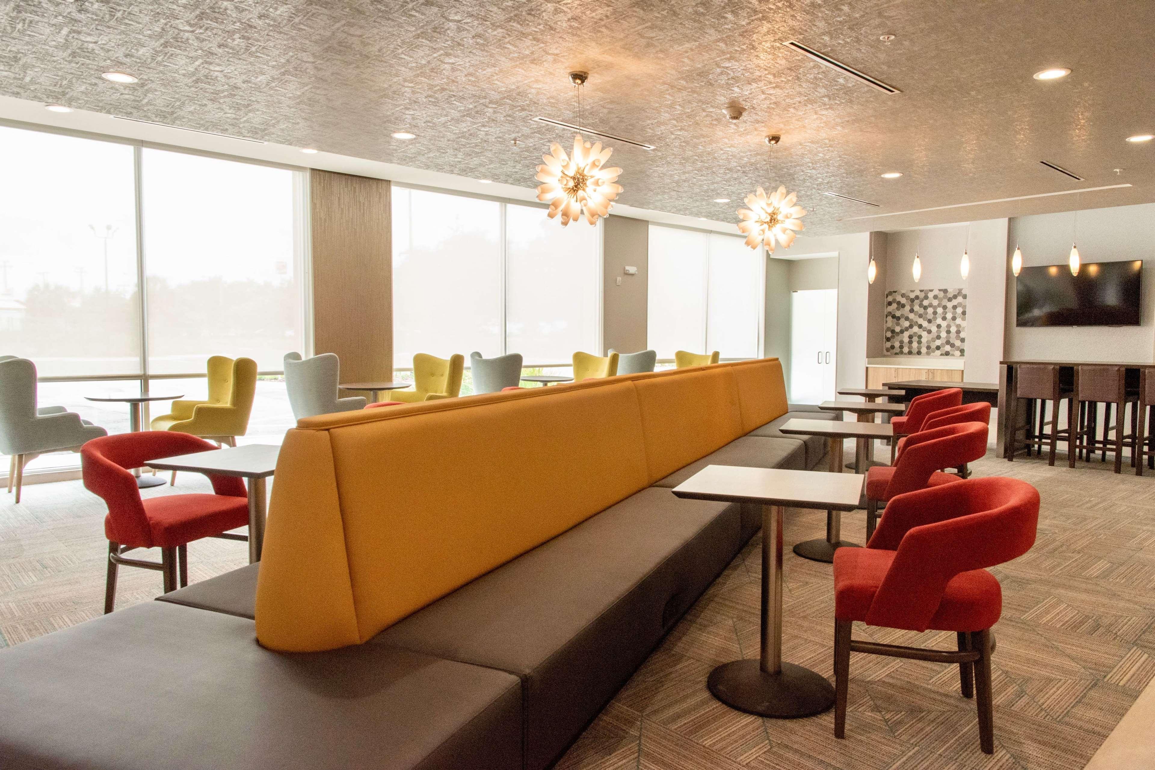 La Quinta Inn & Suites By Wyndham Лейк Сити Екстериор снимка