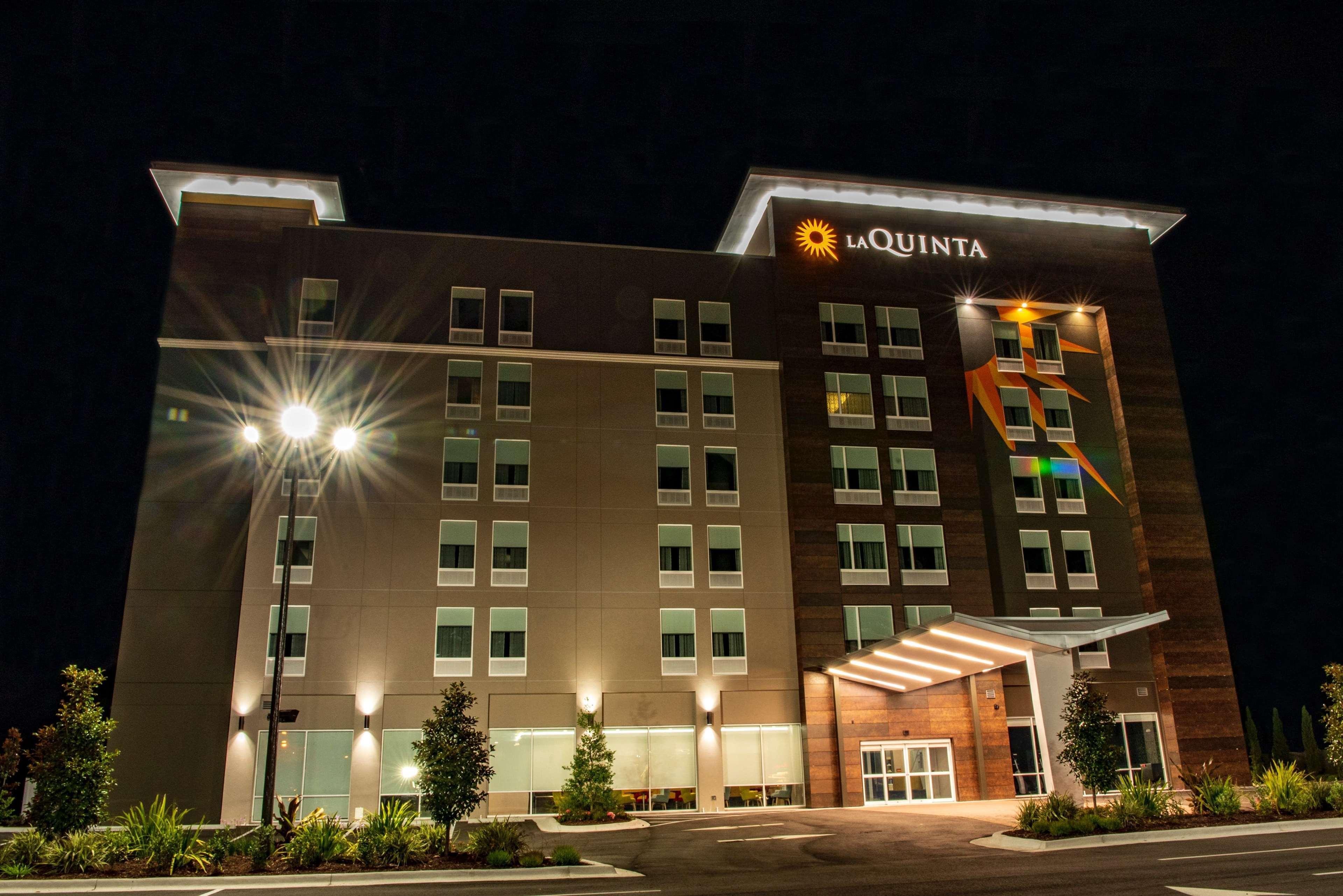 La Quinta Inn & Suites By Wyndham Лейк Сити Екстериор снимка